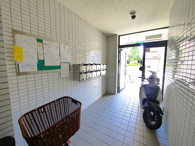 杉ヶ町ビルのエントランス|キレイな共有スペース