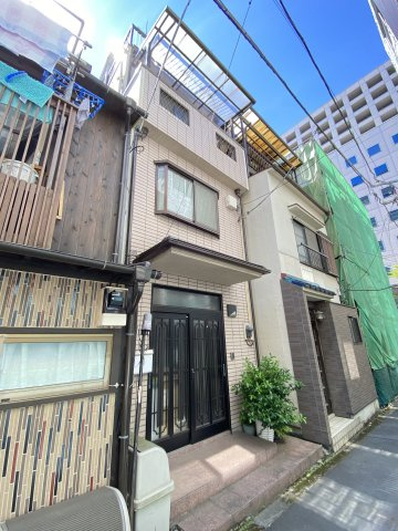 「月島」駅徒歩4分、閑静な住宅街に立地