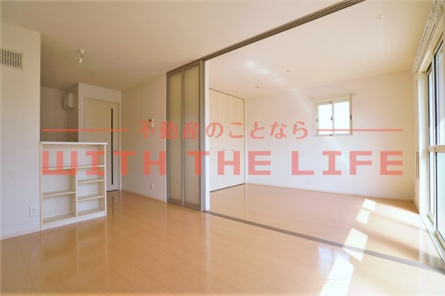 リーベンルーチェⅡ【10，000円キャッシュバック対象物件】の居間・リビング|ゆったり過ごせるリビングです