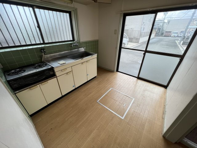 和歌山市井辺・中古戸建・54497のキッチン