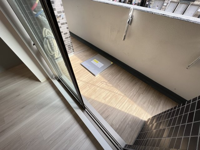 プレサンス大国町アドロッソのバルコニー