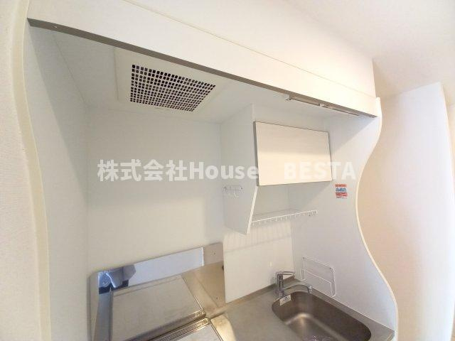 セレニテ神戸元町のキッチン