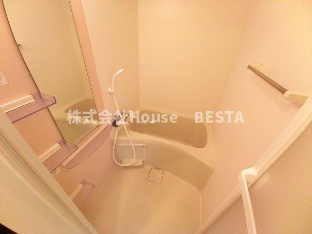 セレニテ神戸元町の浴室