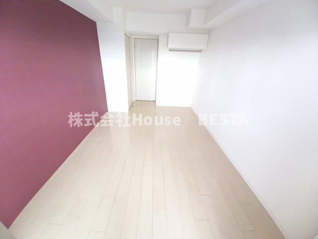 セレニテ神戸元町の居間・リビング