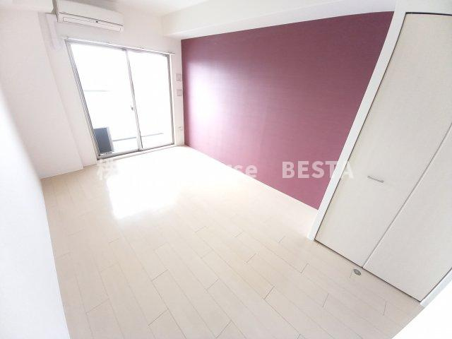 セレニテ神戸元町の和室