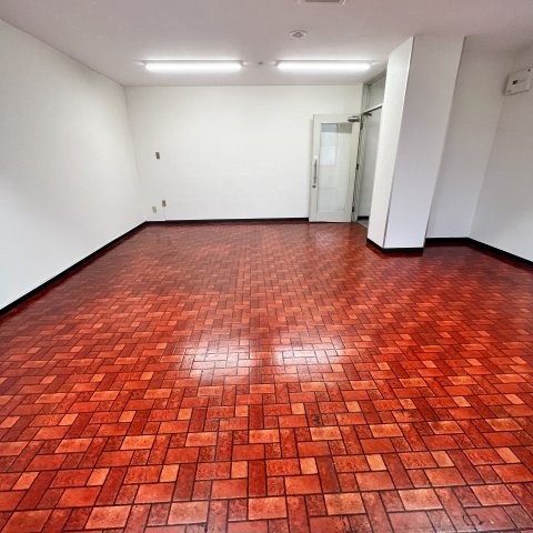 室蘭市知利別町１丁目8-13テナントの内装