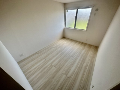 【寝室】 | リバーサイドガーデン