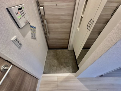 【玄関】 | リバーサイドガーデン