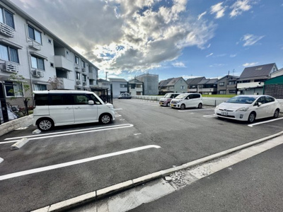 【駐車場】 | リバーサイドガーデン