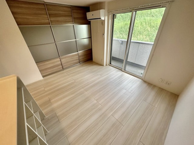 【居間・リビング】 | リバーサイドガーデン