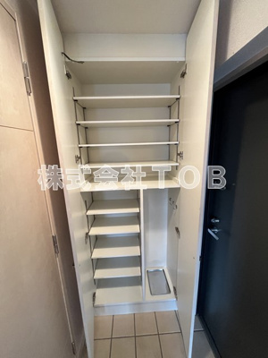 【玄関】 | リジノワール千歳烏山