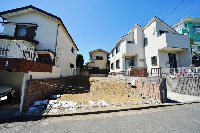 【横浜市保土ケ谷区法泉２丁目22-7新築戸建て】★仲介手数料無料★（初音ヶ丘小学校・橘中学校）の外観