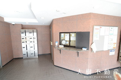 【エントランス】 | クリオ海老名弐番館3階　2LDK　リフォーム済み