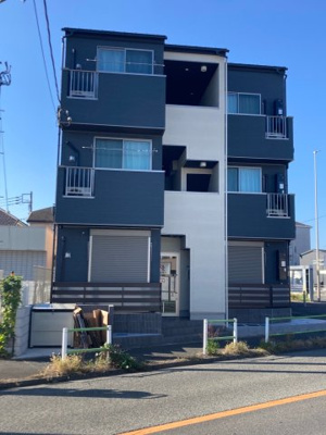 【外観】 | Best Stage 拝島 | ツートンカラーのきれいな外観