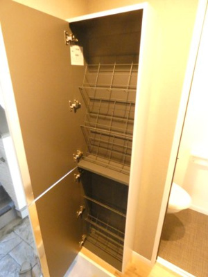 【収納】 | Best Stage 拝島 | 玄関収納です