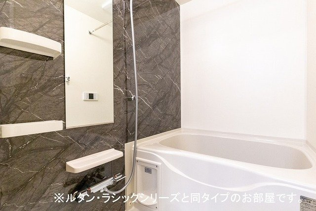 クレアガーデン大高台の浴室|コンパクトで使いやすいお風呂です
