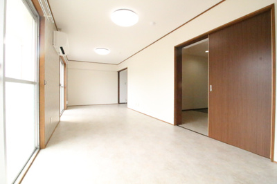 【居間・リビング】 | ラ・ルーチェ芳泉