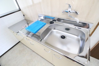 【キッチン】 | ラ・ルーチェ芳泉