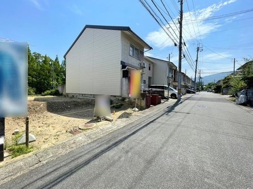 大原野西竹の里町1丁目　建築条件付土地　プランAの前面道路含む現地写真