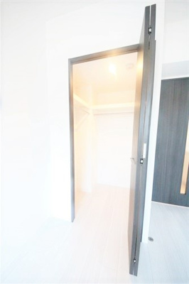 【玄関】 | セオリー大阪ルチア