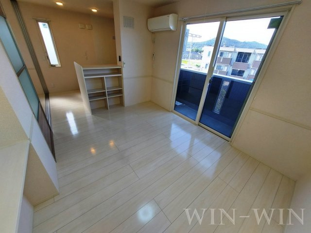 オアシス牛川 Ⅱの居間・リビング