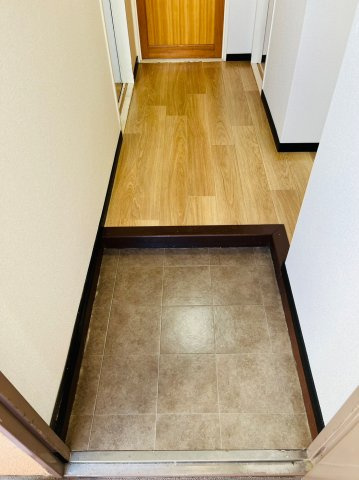 仲介手数料0円メゾンパトラージュの玄関