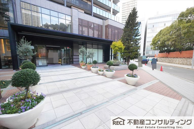 アーバンライフ神戸三宮ザ・タワーのエントランス