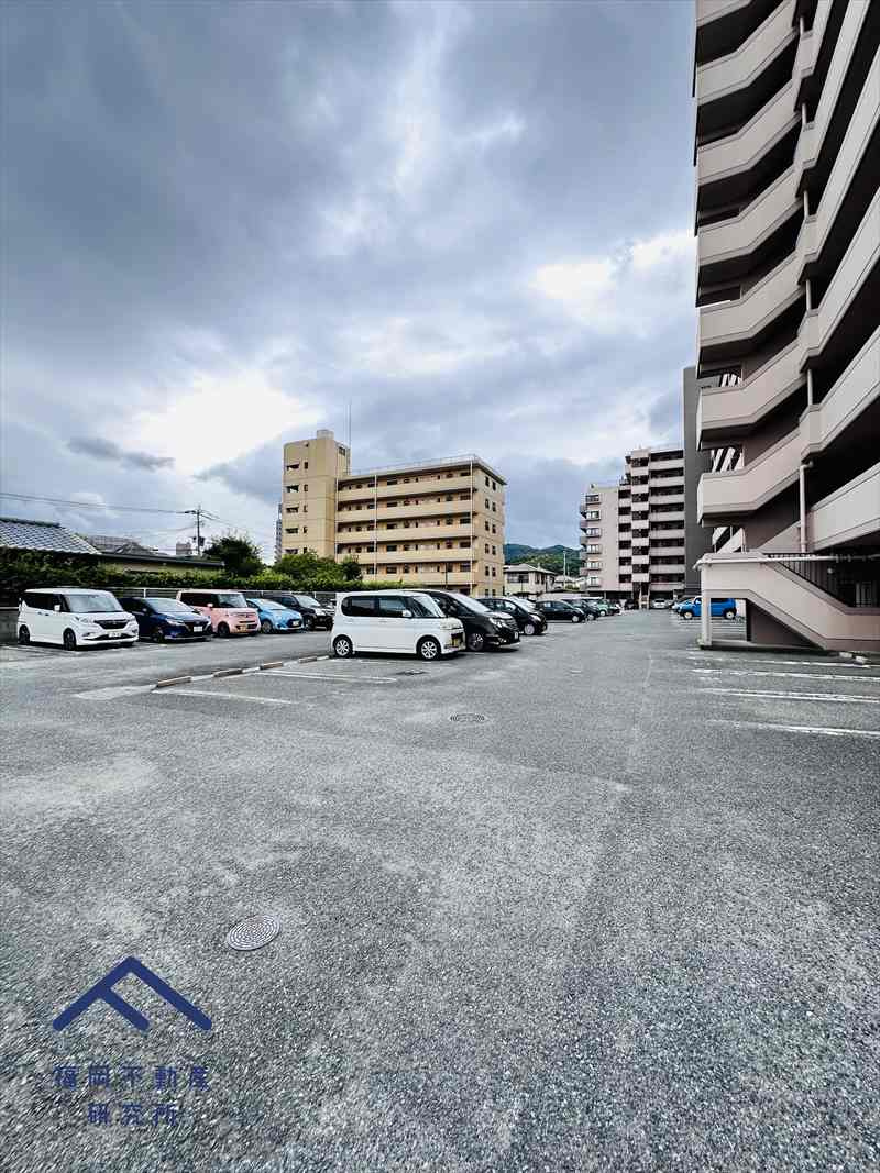 JGMシュリアン周船寺の駐車場