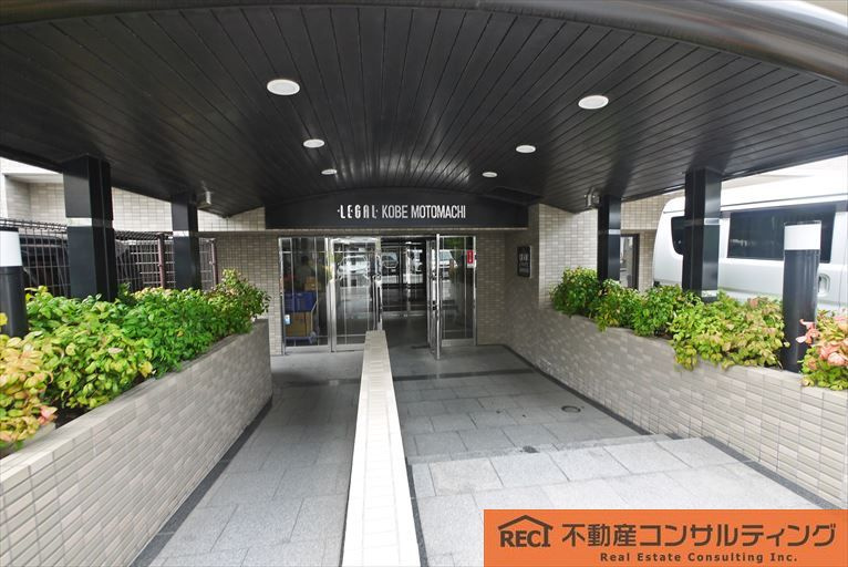 リーガル神戸元町の駐車場