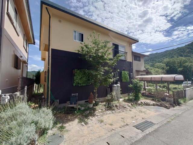 地震に強いＲＣ造●庭スペースあり●全室２面採光で陽当たり良好●亀岡市畑野町千ケ畑高橋