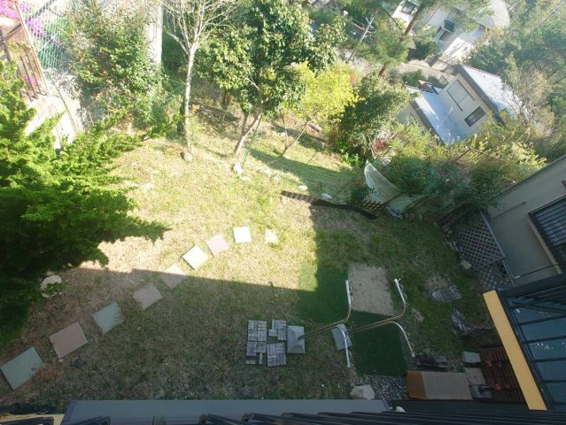 地震に強いＲＣ造●庭スペースあり●全室２面採光で陽当たり良好●亀岡市畑野町千ケ畑高橋の庭|庭