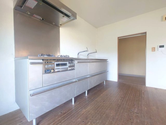 地震に強いＲＣ造●庭スペースあり●全室２面採光で陽当たり良好●亀岡市畑野町千ケ畑高橋のキッチン|キッチン