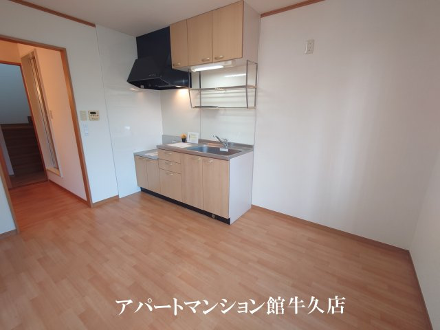 メゾンローズブランの居間・リビング