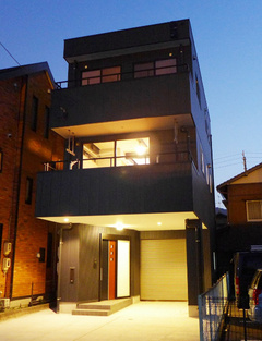 【外観】 | 豊島区雑司が谷１丁目　建築条件なし売地 | ハウスメーカー参考プラン図
お好きなハウスメーカーで建築可能！