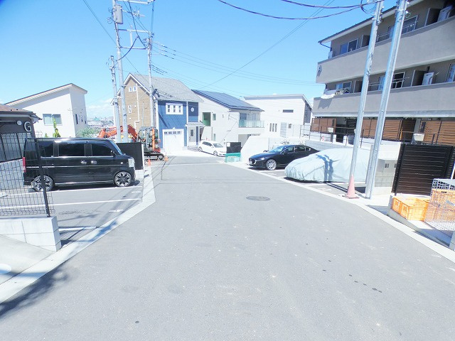 クリフビレッジB棟の駐車場