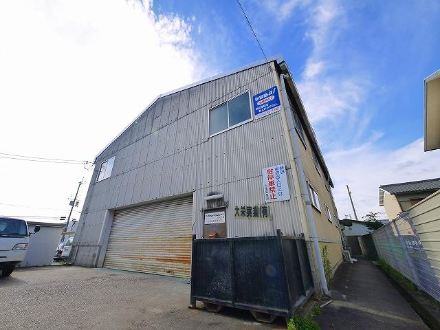 神殿町2F学習塾跡の外観
