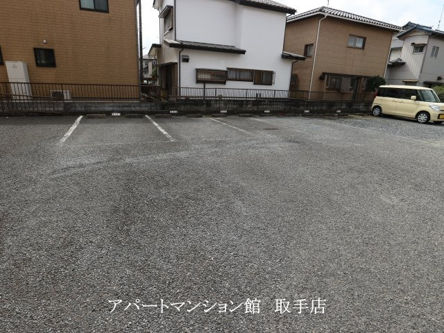 コーポウィスタリアBの駐車場