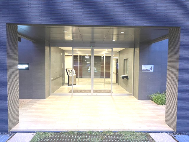 アーバンパレス香椎照葉のエントランス
