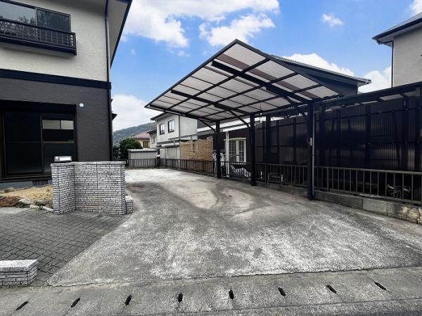 笠岡市城見台　リフォーム済み　中古一戸建ての駐車場