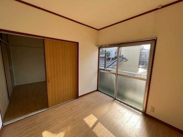 大和高田市南陽町戸建の洋室