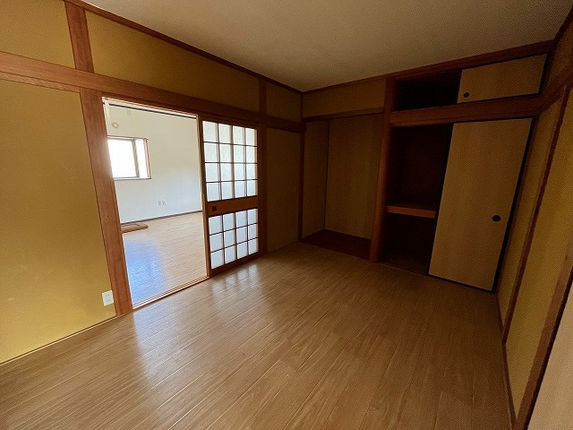 大和高田市南陽町戸建の洋室