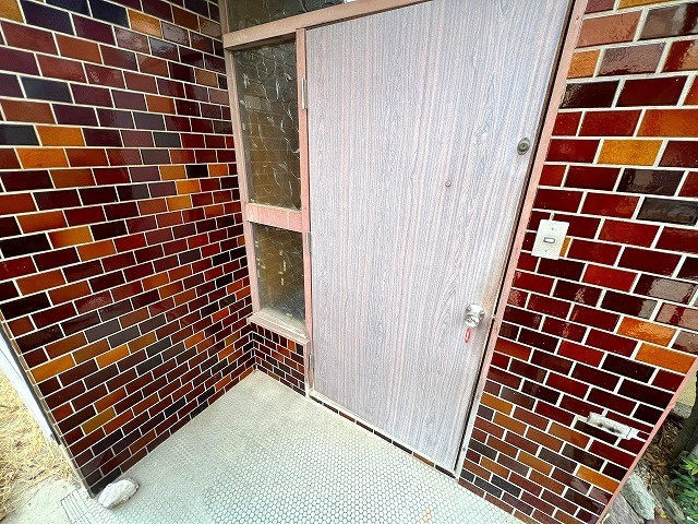 葛城市疋田戸建てのエントランス