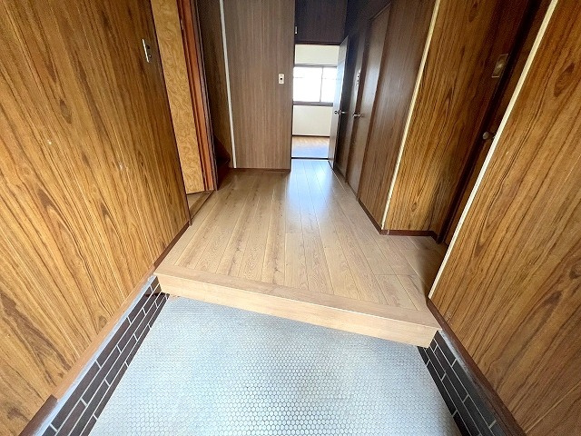 葛城市疋田戸建ての玄関