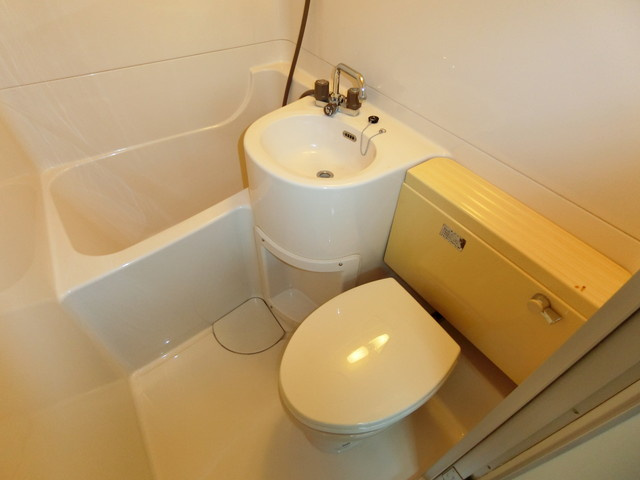 ラ・フェスタ牧野の浴室