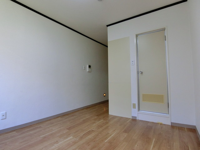 ラ・フェスタ牧野の洋室