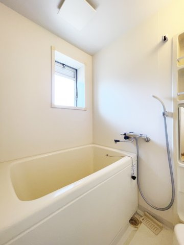 コォーリングマンションⅡの浴室