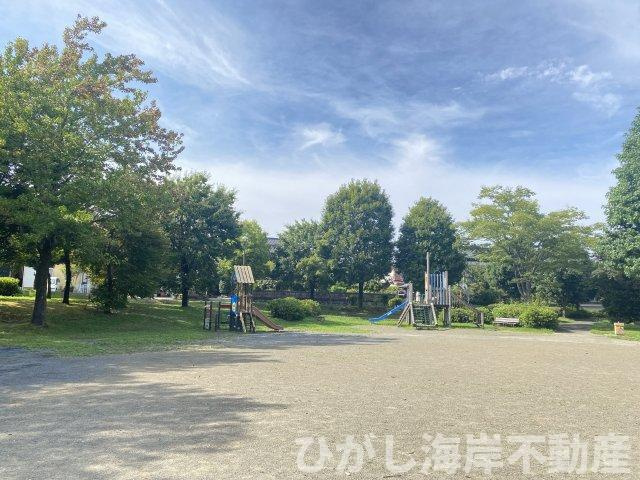 厚木市宮の里3丁目　売地の周辺|徒歩1分のさぎさか公園　遊具もありますのでお孫さんも来やすい立地です。