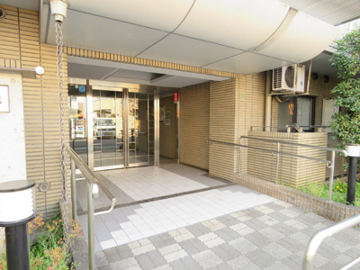 ★重厚感あるエントランス★