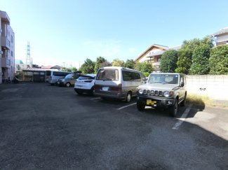 【駐車場】