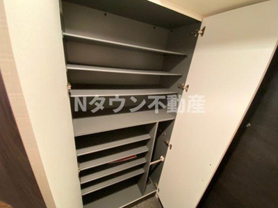 【収納】 | プレサンスジェネ千種内山 | 専用の収納スペースです